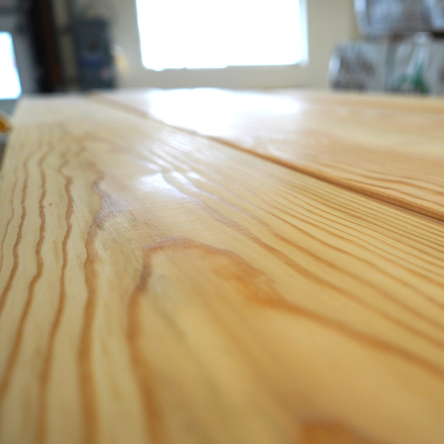 Clear-Wide-Plank-Douglas-Fir